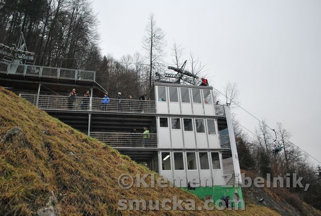 014 sodniski stolp